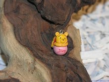 Winnie de Pooh met honing, 20x15mm