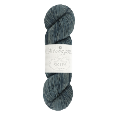 Skies Light  – 114 Stratus